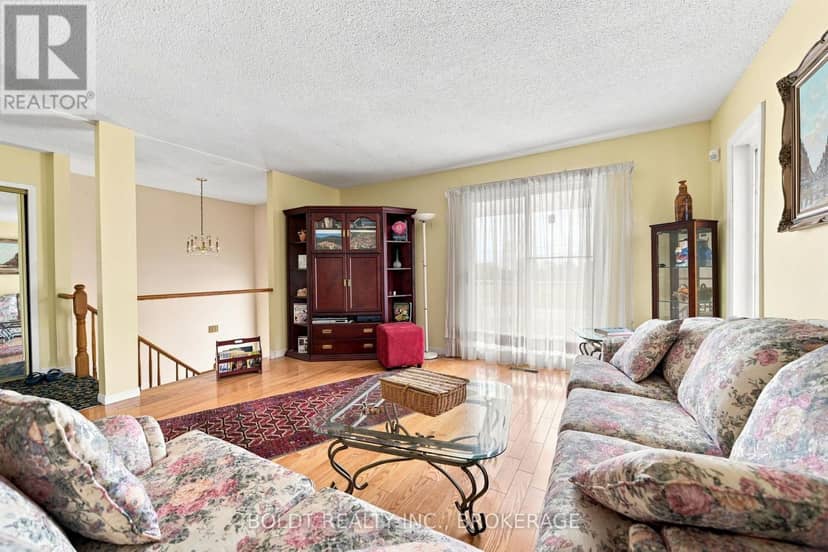 233 Fruitland Road — photo 4 of 40