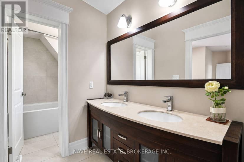 136 Homewood Avenue — photo 33 of 40