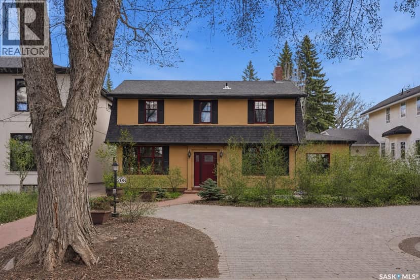 208 Saskatchewan CRESCENT W, Saskatoon, photo 2