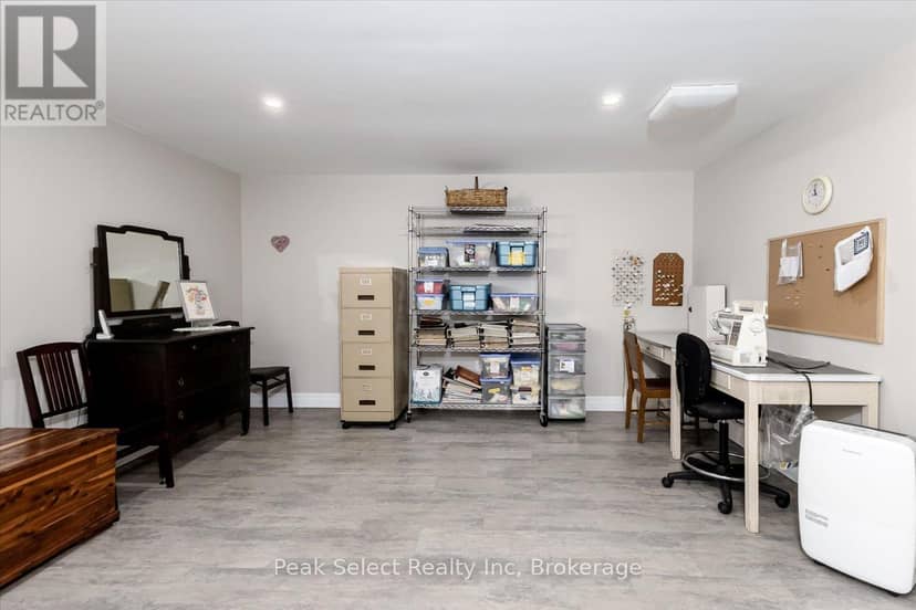 321 Tracy Street — photo 33 of 40