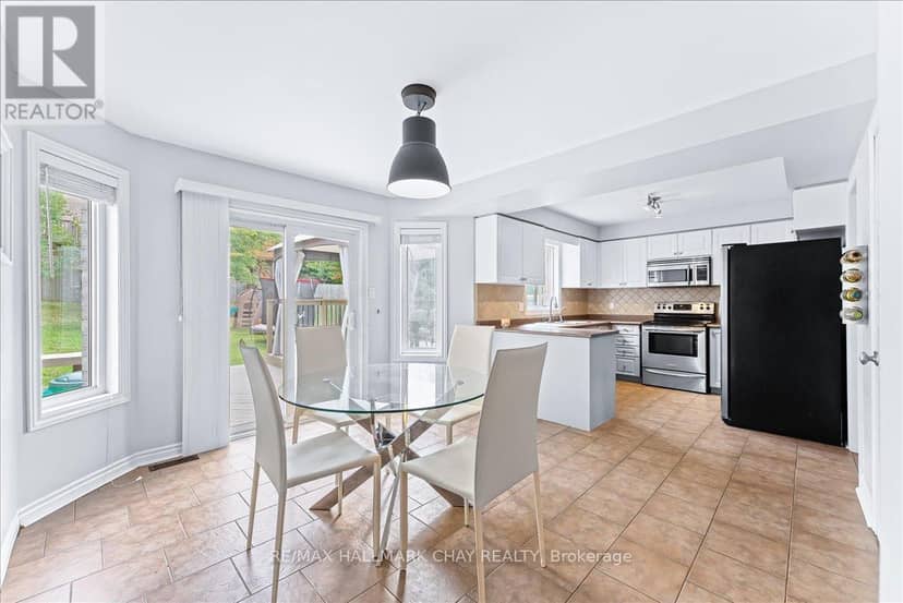 3 Bell Street — photo 11 of 37