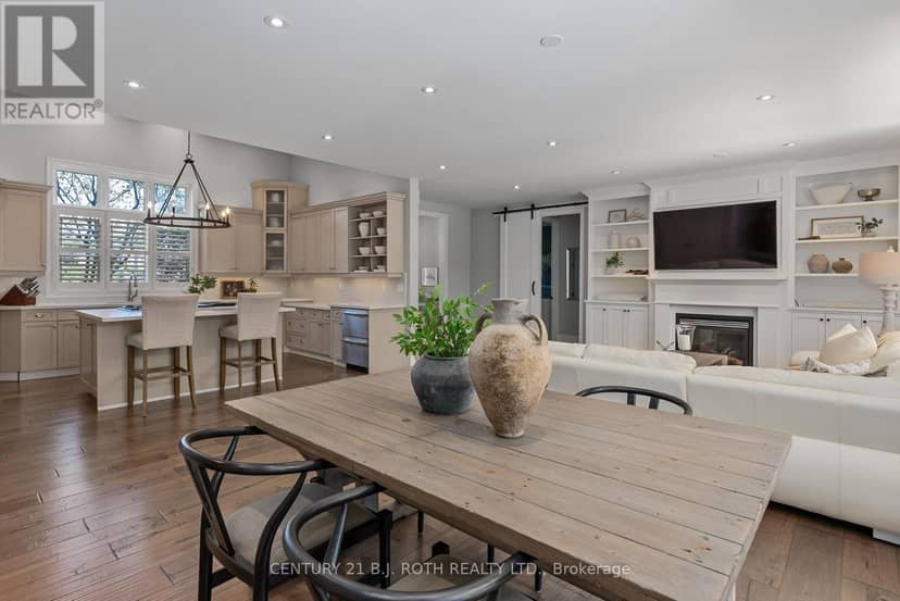 42 Lilac Lane — photo 15 of 40