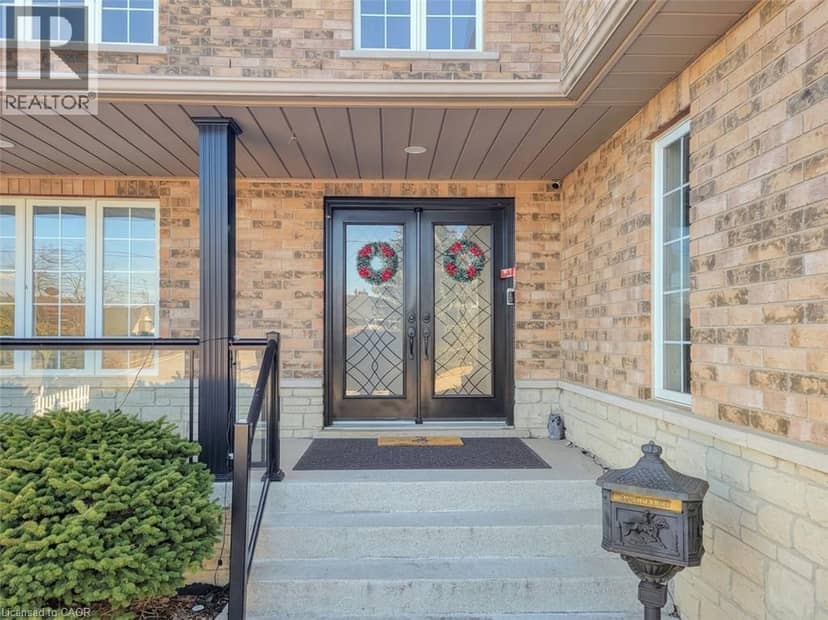 86 MARGARET Avenue — photo 4 of 40