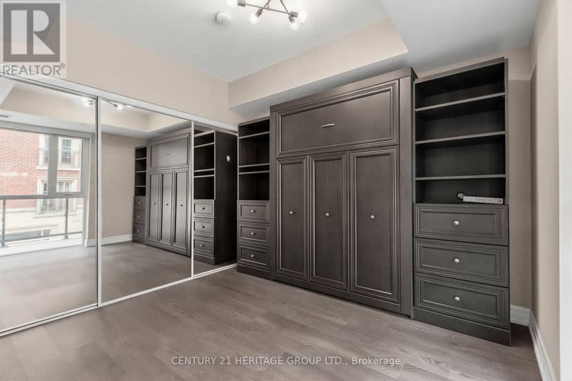 212 - 50 Ann Street — photo 20 of 30