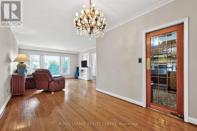 22 Euphrasia Drive — photo 11 of 22
