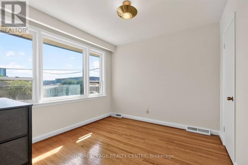 22 Euphrasia Drive — photo 17 of 22