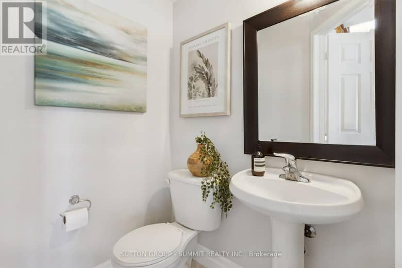 2163 Sutton Drive — photo 16 of 40