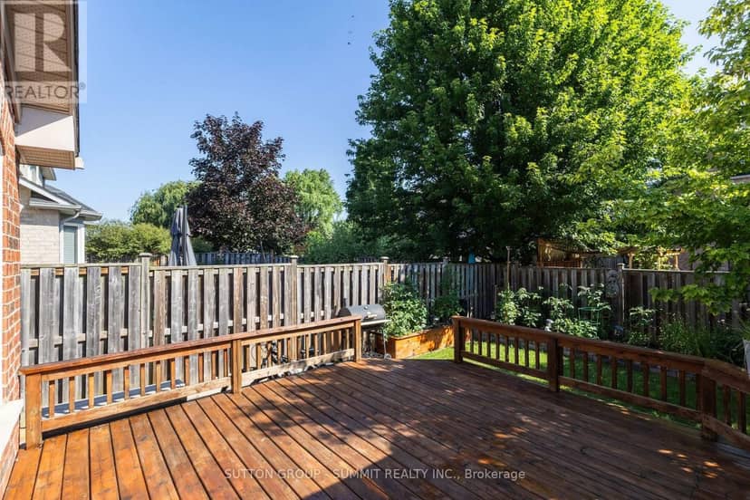2163 Sutton Drive — photo 34 of 40