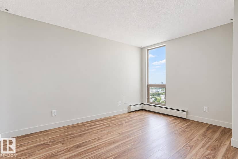 #2005 10149 Saskatchewan Dr NW — photo 14 of 37