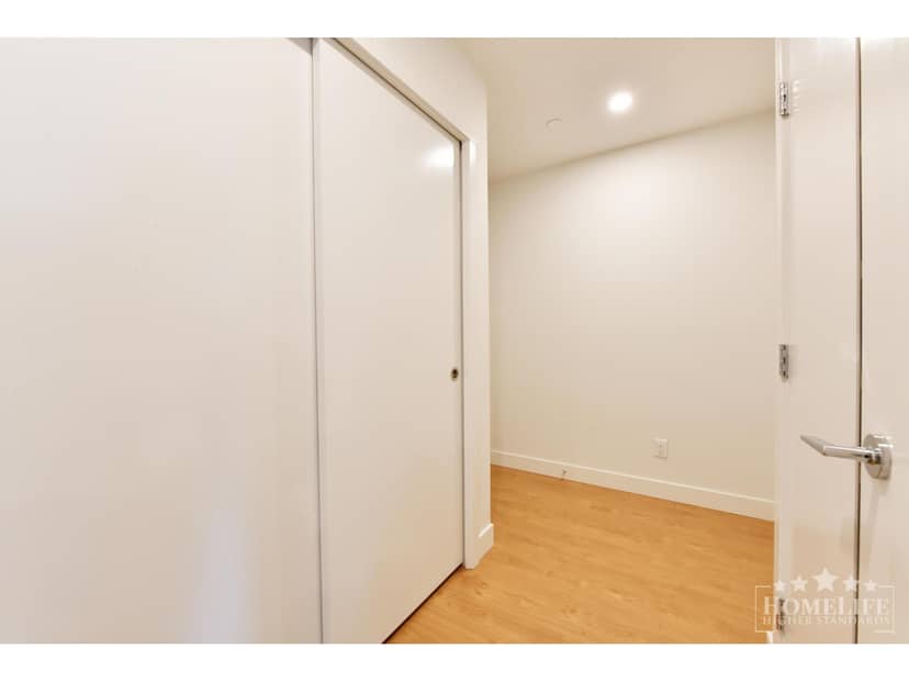 809 13387 OLD YALE ROAD, Surrey, photo 3