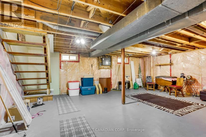 62 Thorncrest Crescent — photo 30 of 38