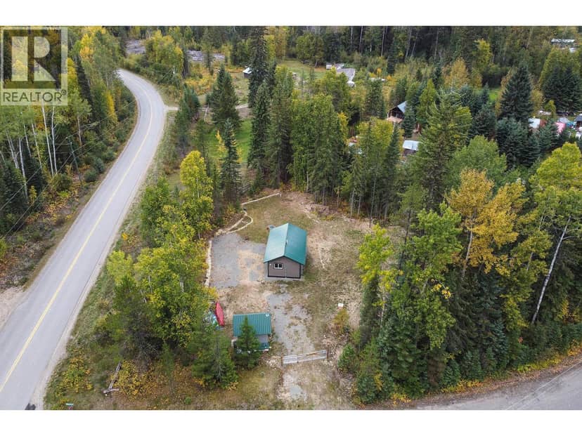 644 GROUSE CREEK Road, Clearwater