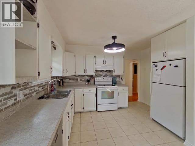 6274 CHILCO AVE, Powell River, photo 8