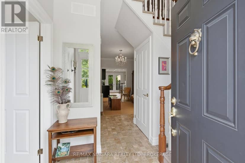 25 Balmoral Drive — photo 18 of 40