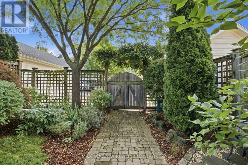 25 Balmoral Drive — photo 31 of 40