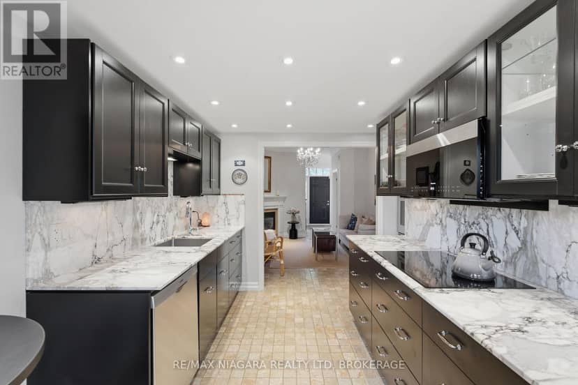 25 Balmoral Drive — photo 7 of 40
