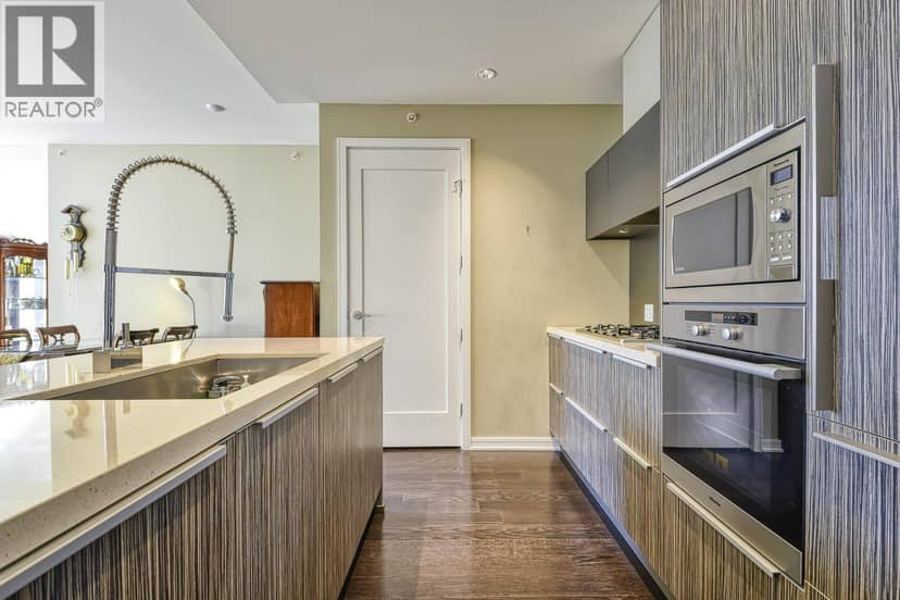 310 1616 COLUMBIA STREET, Vancouver, photo 3