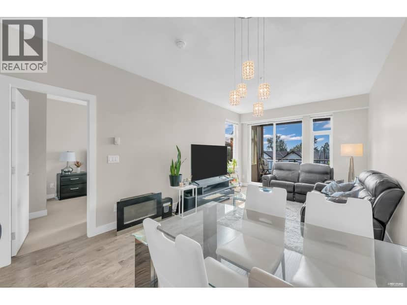 2201 963 CHARLAND AVENUE, Coquitlam, photo 2