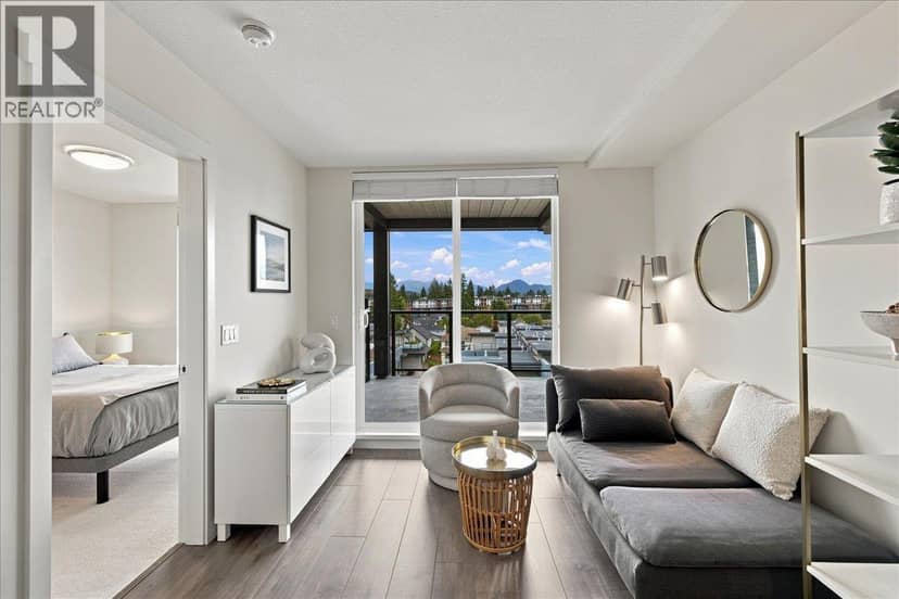 601 707 COMO LAKE AVENUE, Coquitlam, photo 3