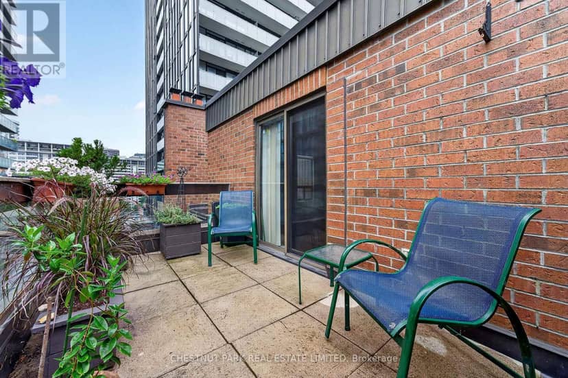 604 - 19 Dundonald Street — photo 30 of 33