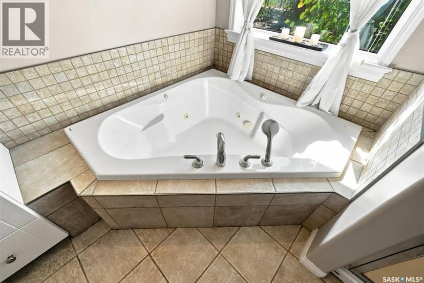 715 Bellmont COURT — photo 21 of 40