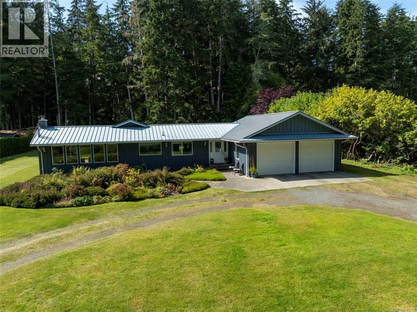 6230 Storey's Beach Rd, Port Hardy