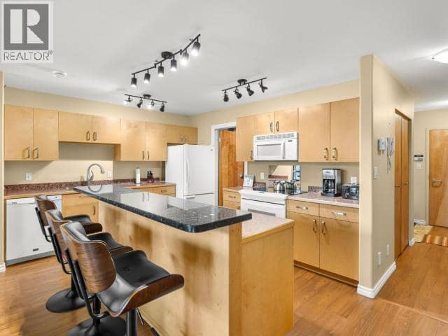 2-4069 4th Avenue, Whitehorse, photo 4