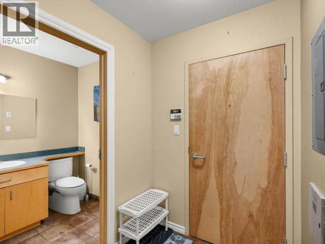 2-4069 4th Avenue, Whitehorse, photo 5