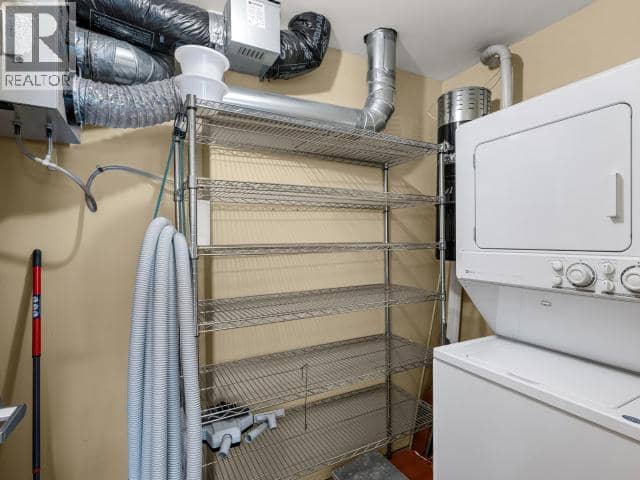 2-4069 4th Avenue — photo 9 of 25