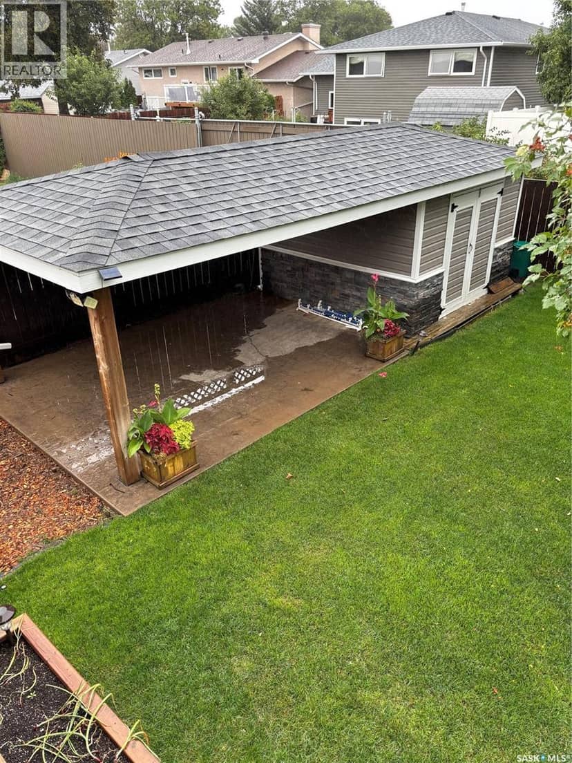 1348 Princess CRESCENT — photo 10 of 40