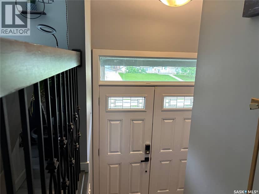 1348 Princess CRESCENT — photo 32 of 40