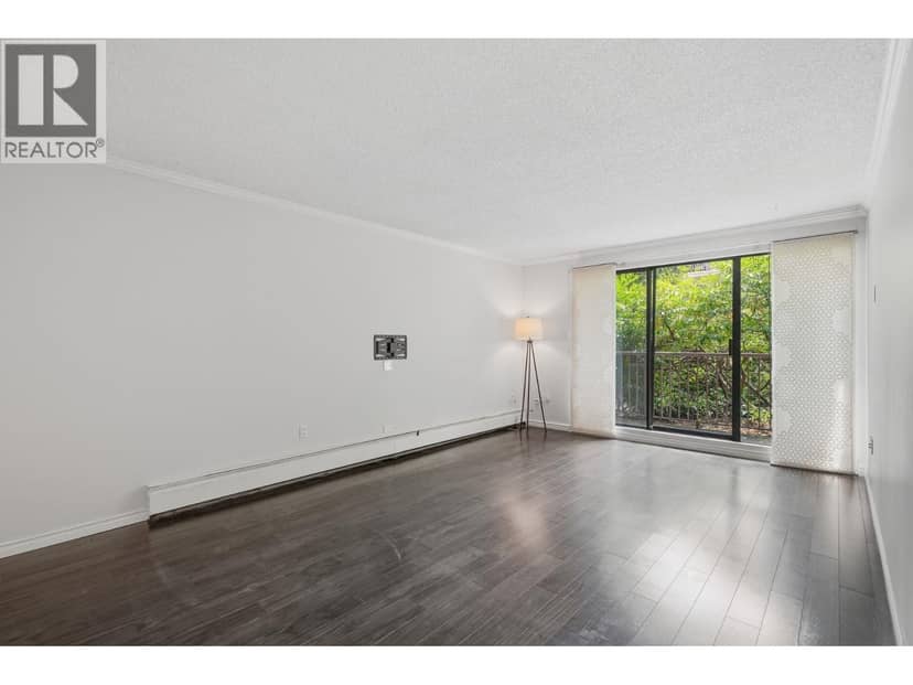 210 466 E EIGHTH AVENUE, New Westminster, photo 2