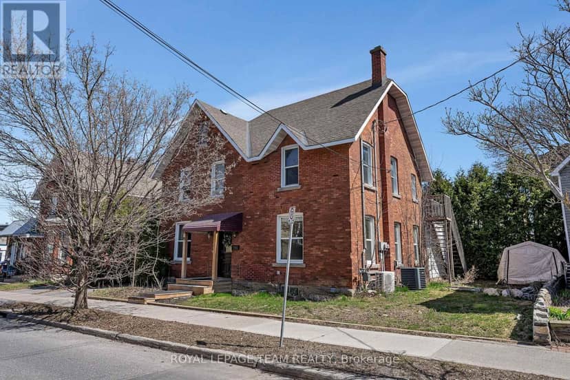 11 Sherbrooke Avenue — photo 14 of 38
