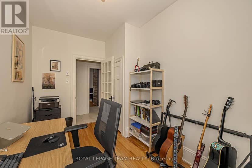 11 Sherbrooke Avenue — photo 35 of 38