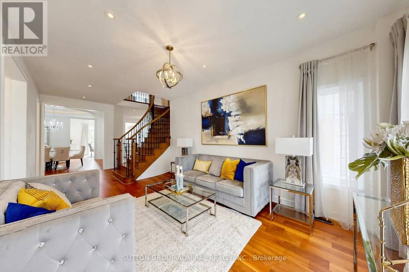 545 Clifford Perry Place, Newmarket, photo 5