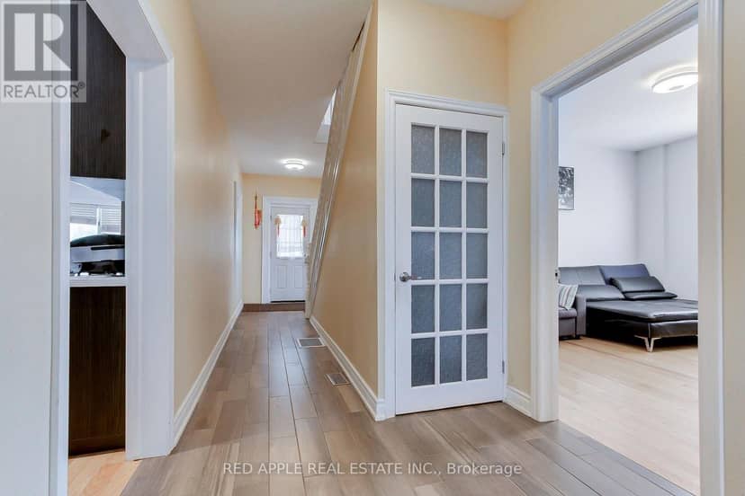 B1595 48 Highway E, Brock, photo 4