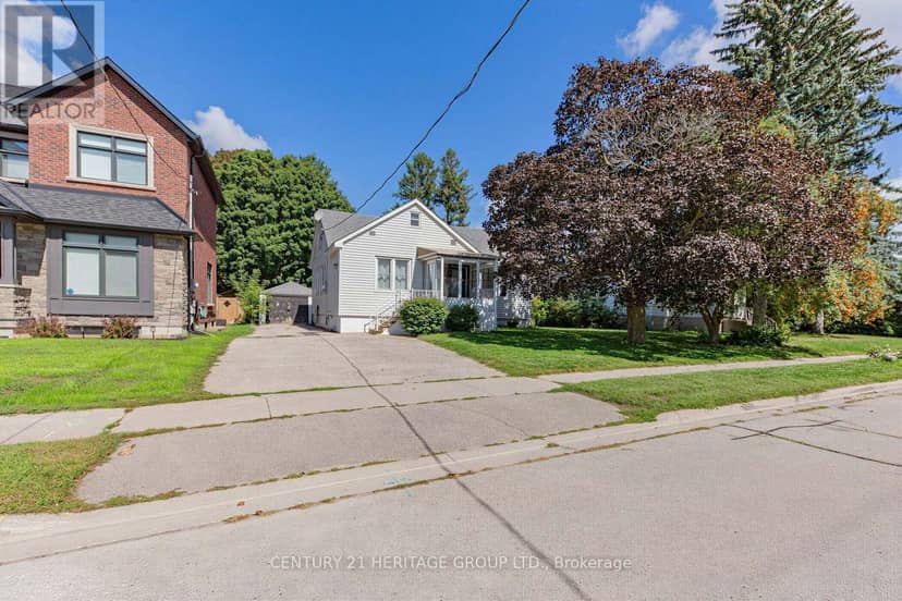 92 Kennedy Street E — photo 2 of 34
