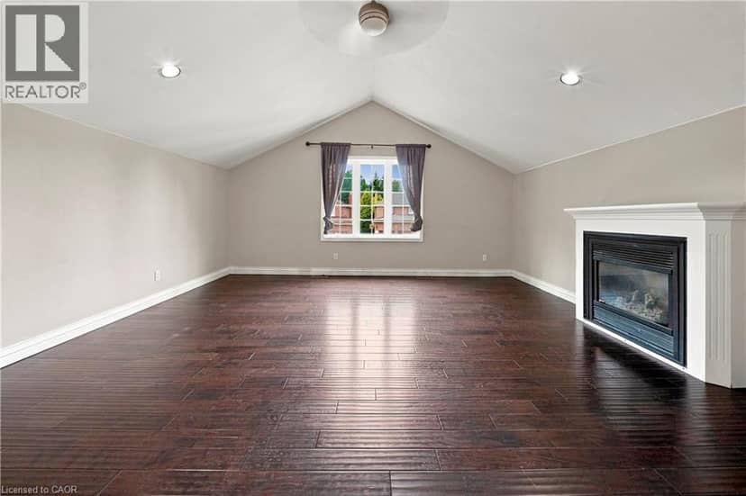 96 LAURENDALE Avenue — photo 23 of 40