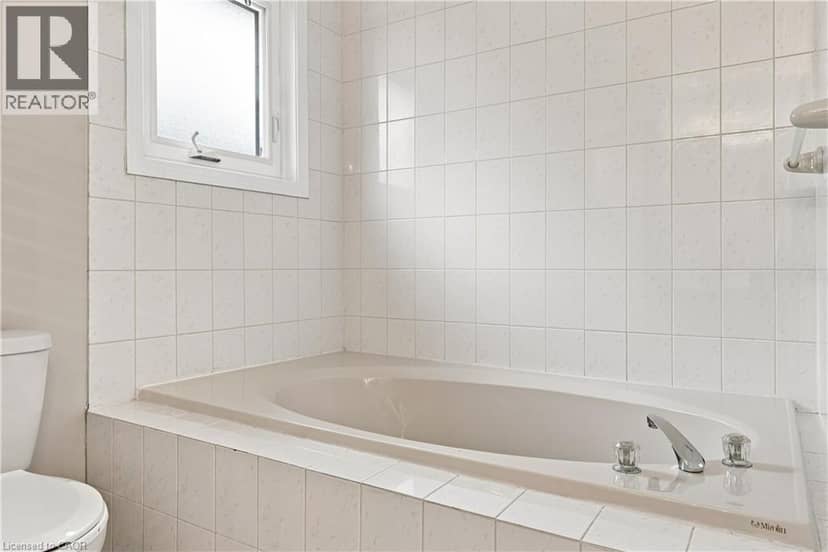 96 LAURENDALE Avenue — photo 34 of 40