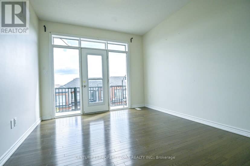 42 Donald Ficht Crescent — photo 16 of 25