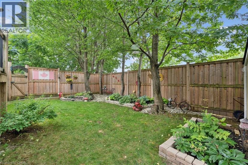 22 SLEEMAN Avenue — photo 32 of 39