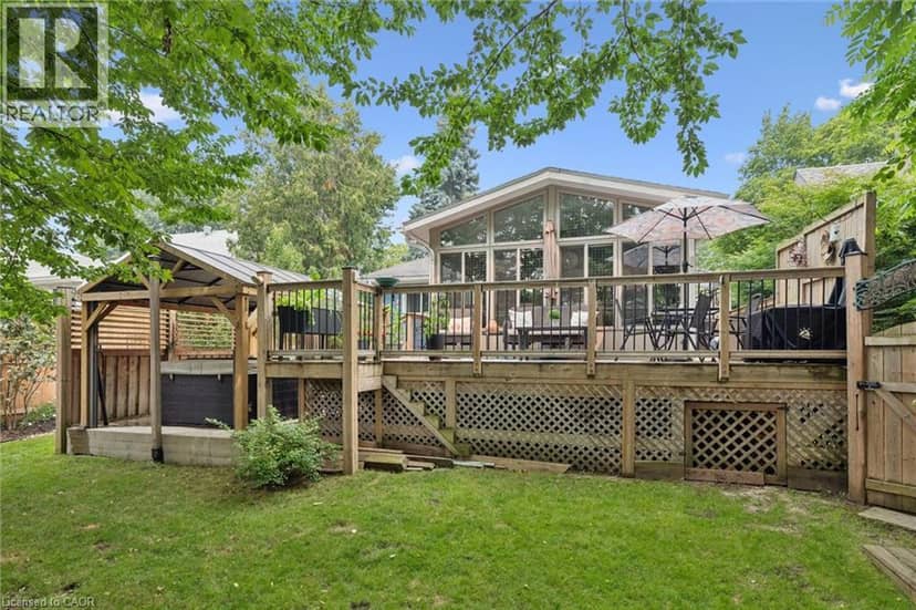 22 SLEEMAN Avenue — photo 37 of 39
