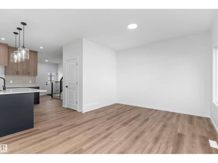 210 Stetson LO — photo 10 of 36