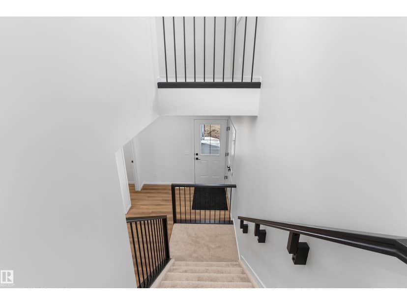 210 Stetson LO — photo 17 of 36