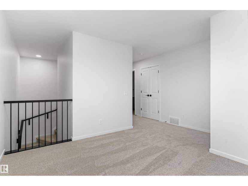 210 Stetson LO — photo 18 of 36
