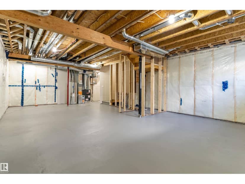 210 Stetson LO — photo 32 of 36