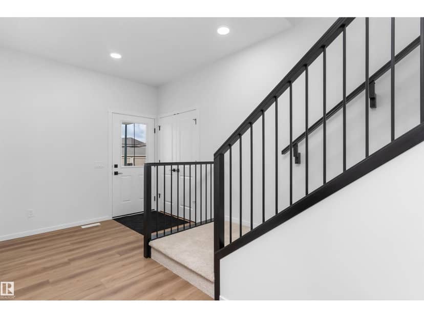 210 Stetson LO, Ardrossan, photo 3
