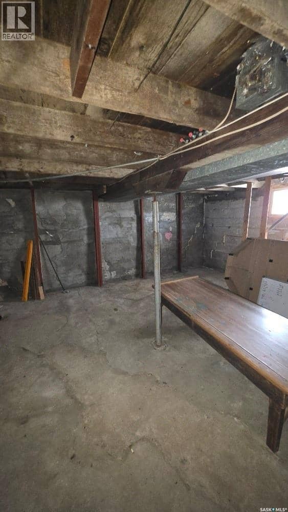 2144 Osler STREET — photo 21 of 23