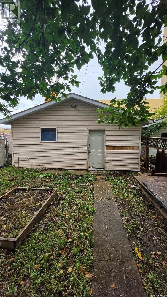 2144 Osler STREET — photo 23 of 23