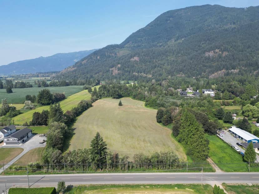3705 HOT SPRINGS ROAD, Agassiz, Agassiz